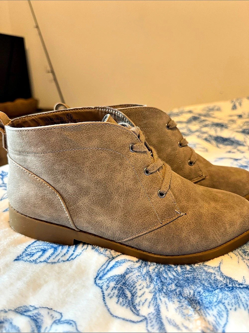 Very G In Charge Women's Lace-Up Ankle Boots Brown US 7.5